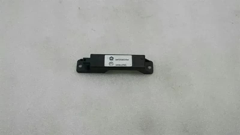 JEEP Jeep Cherokee Keyless Go Antenna 04725857AA Keyless Go Antenna 2013 SRT8