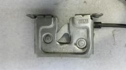 BMW BMW 5 Series E60 Bonnet Lock 7115229 Bonnet Lock — thumbnail 2