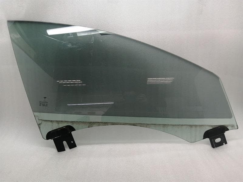 Tesla Model S 70 Right Front Door Glass 6006647-00-E Front Right Door Glass