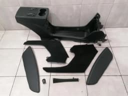 TESLA TESLA MODEL S 70 CONSOLE 1010759-00-B RIGHT HAND DRIVE RHD — thumbnail 2