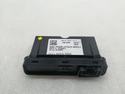 TESLA Tesla Model S 70 Tailgate Boat Lid Module 1007511-00-A Control Unit Tailgate — thumbnail 1