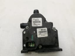 TESLA Tesla Model S 70 Circulation Pump 6007384-00-B Circulation Water Pump — thumbnail 9