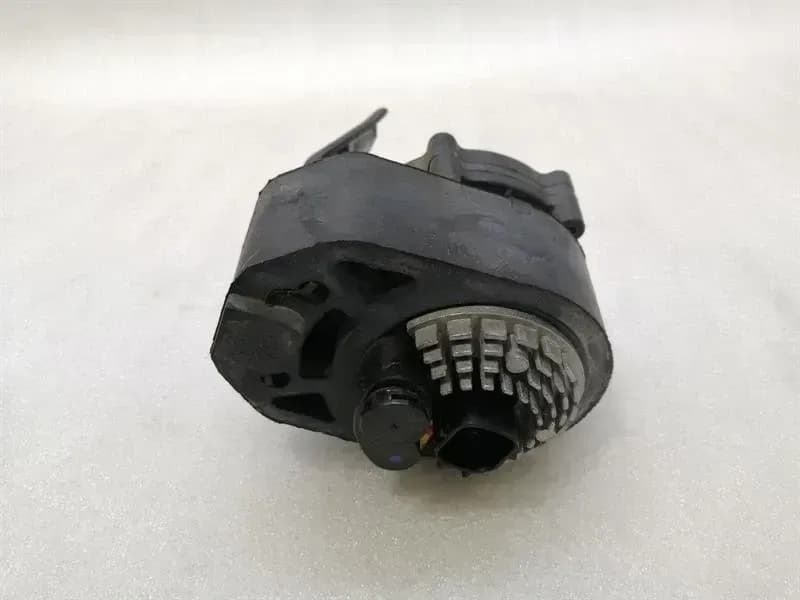 TESLA Tesla Model S 70 Additional Cooling Pump 6007373-00-E Coolant Pump Pump