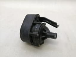 TESLA Tesla Model S 70 Additional Cooling Pump 6007373-00-E Coolant Pump Pump — thumbnail 3