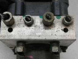 TESLA Tesla Model S 70 A.B.S Pump 1037797-00-C ABS Pump HYDRAULIC BLOCK — thumbnail 2
