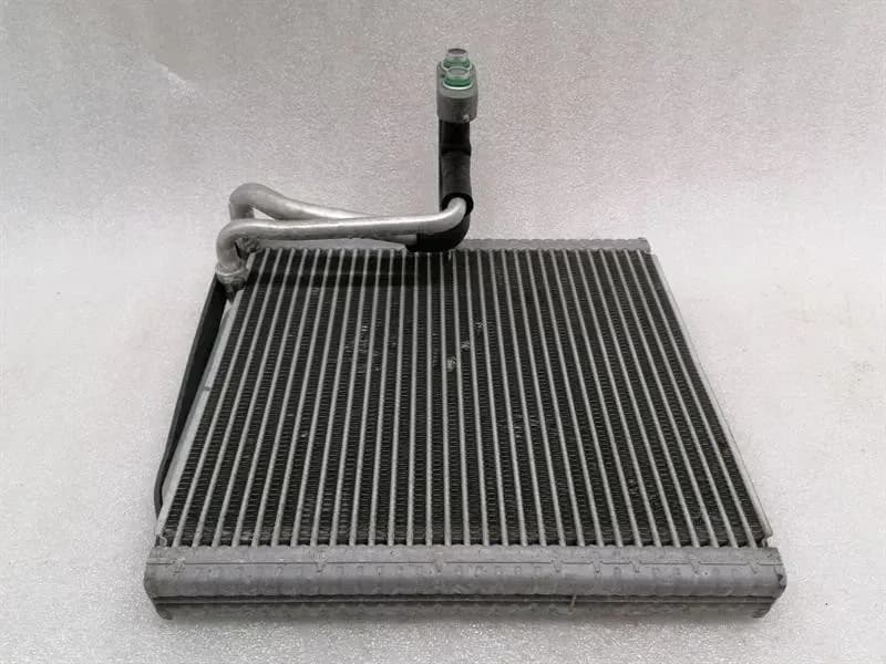 TESLA Tesla Model S 70 Water Radiator HVAC Water Cooler Chiller HVAC XEATER