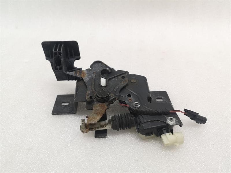 TESLA Tesla Model S 70 Bonnet Lock 6007572-00-E Bonnet Lock