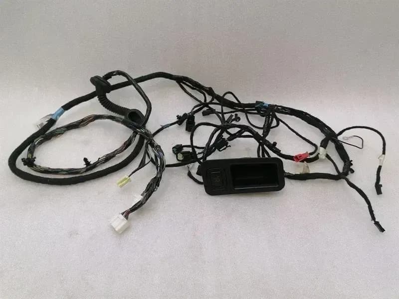 TESLA Tesla Model S 70 Lift Gate Wiring Loom 1004428-90-P Tailgate Wiring Harness