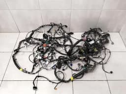 TESLA TESLA MODEL S 70 MAIN BODY WIRING LOOM 1026643-90-G RIGHT HAND DRIVE RHD 2015 — thumbnail 1