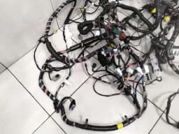 TESLA TESLA MODEL S 70 MAIN BODY WIRING LOOM 1026643-90-G RIGHT HAND DRIVE RHD 2015 — thumbnail 10