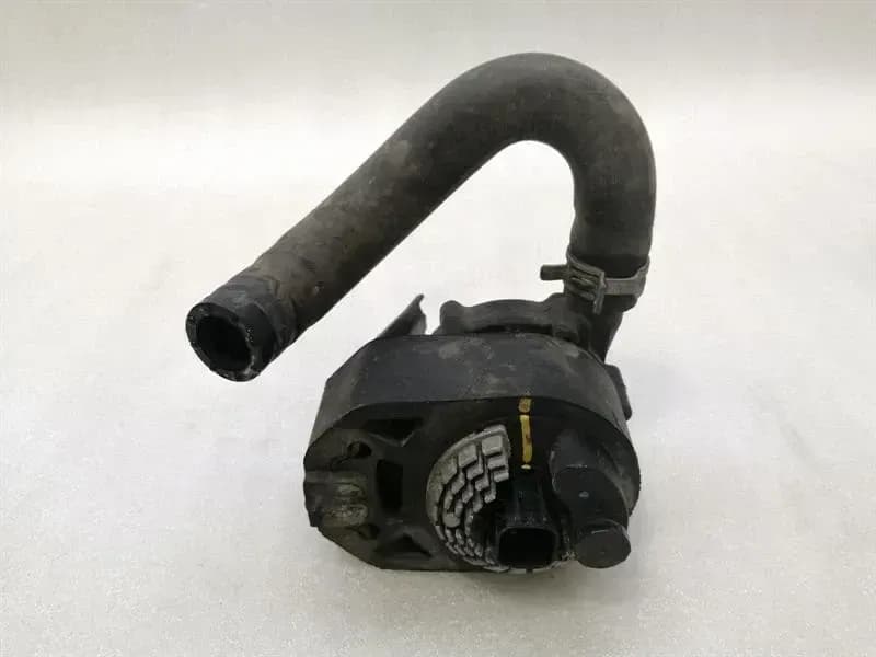 TESLA Tesla Model S 70 Additional Cooling Pump 6007367-00-E Coolant Pump Pump
