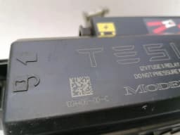 TESLA Tesla Model S 70 Fuse Box 1034405-00-D Fuse Box — thumbnail 2
