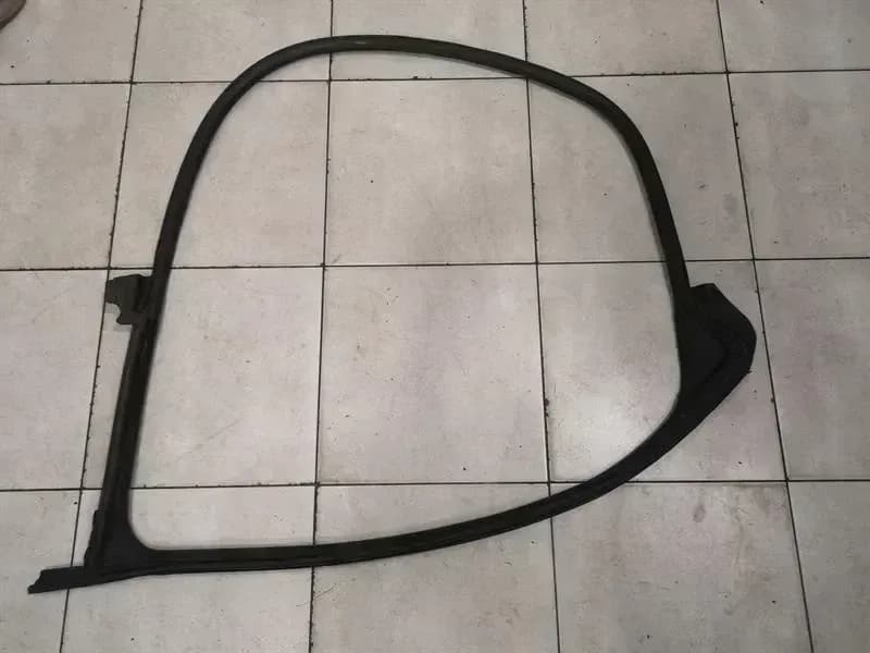 Tesla Model S 70 Front Left Door Seal 6009583-00-N Door Seals Front Left