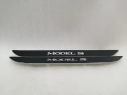 TESLA Tesla Model S 70 Door Sill Set 1030392-00-D Door Sill Set — thumbnail 1