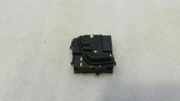 MERCEDES-BENZ Mercedes GLK X204 right seat switch A2048701758 seat switch right — thumbnail 5