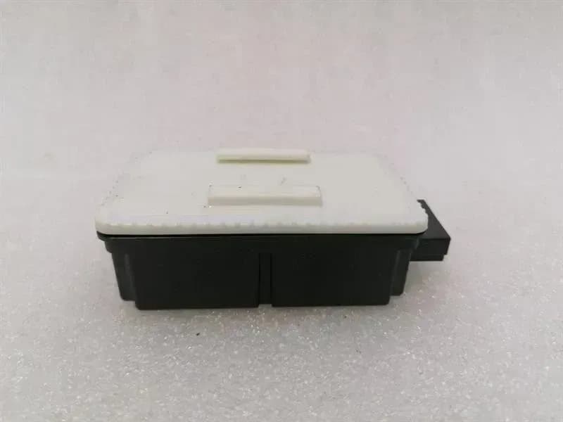 Tesla Model S 70 Tyre pressure module 1034601-00-B control unit TPMS