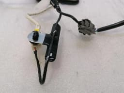 TESLA Tesla Model S 70 Rear Seat Occupancy Sensor Set 1005778-00-B Rear Seat Sensor — thumbnail 6