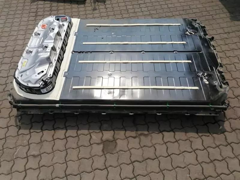 TESLA TESLA MODEL 3 STANDARD RANGE 1567439-00-B BATTERY Li_On Battery LIFT