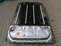 TESLA TESLA MODEL 3 STANDARD RANGE 1567439-00-B BATTERY Li_On Battery LIFT — thumbnail 3