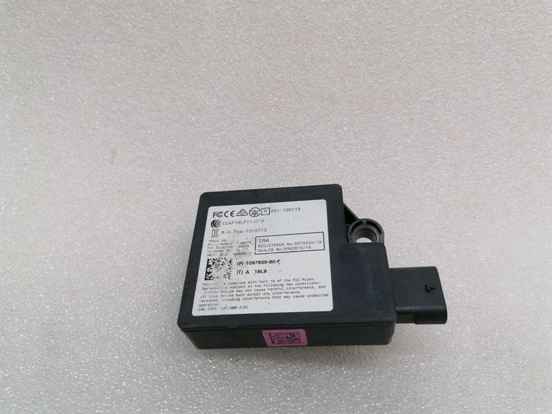 Tesla Model 3 STANDARD RANGE Electronic Module 1097855-90-F Control Unit