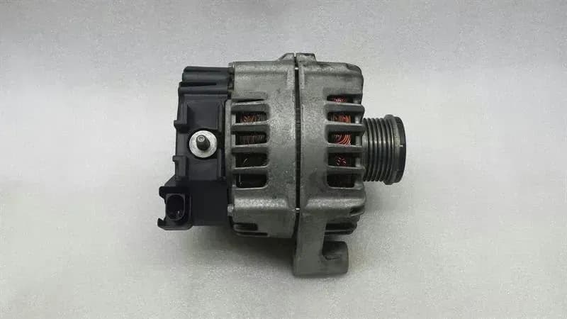 BMW BMW 1 Series E81 Alternator 8519890 Alternator N47 3D31 150A