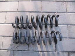 BMW BMW 3 Series E92 LCI M Pack Chassis Spring Springs Rear 320D Coil Spring Rear — thumbnail 1
