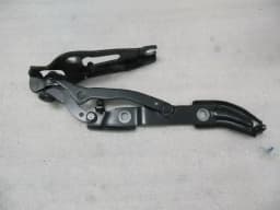 BMW BMW 3 Series E92 E90 Boot Hinge Right 41627210676 7060628 Tailgate Hinge Right — thumbnail 1