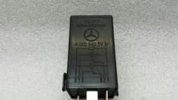 MERCEDES-BENZ Mercedes SL R230 boat lid relay A0025423919 tailgate relay — thumbnail 2