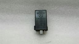 MERCEDES-BENZ Mercedes SL R230 boat lid relay A0025423919 tailgate relay — thumbnail 3