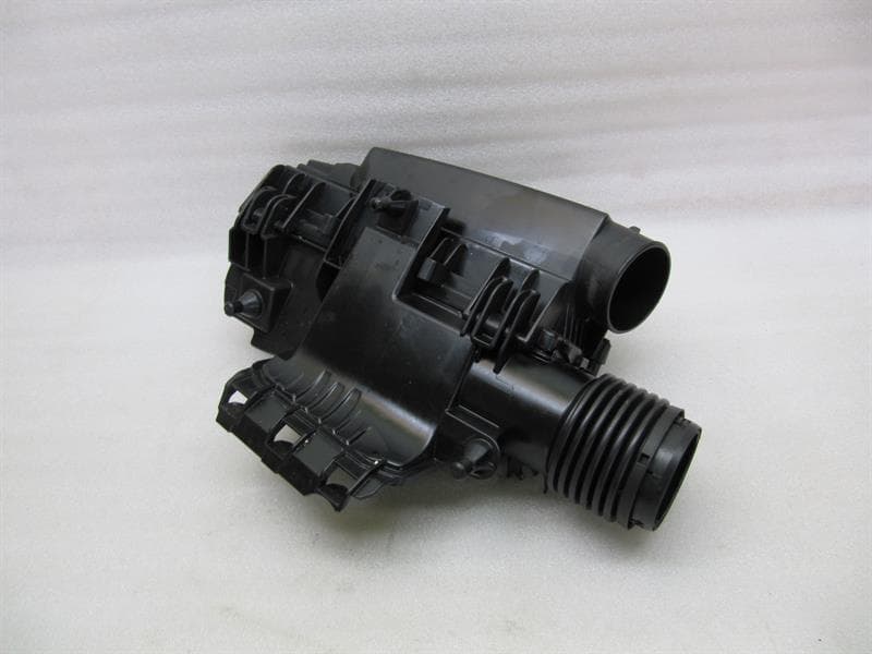 MERCEDES-BENZ Mercedes C Class W204 Airbox A2710901601 Luftfilterkast