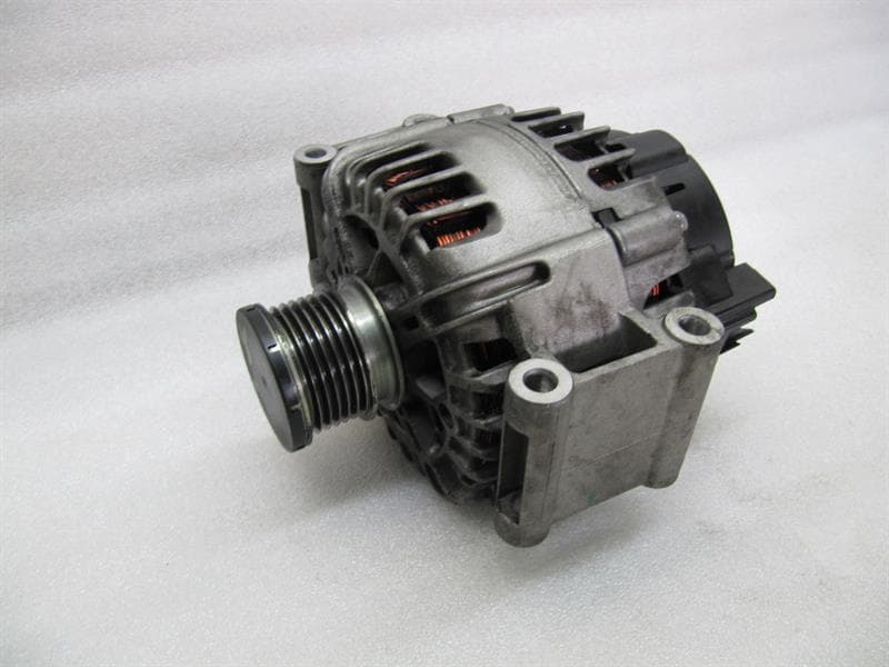 MERCEDES-BENZ Mercedes C Class C200 CGI Alternator A0009063000 Alternator E220 C220 W204