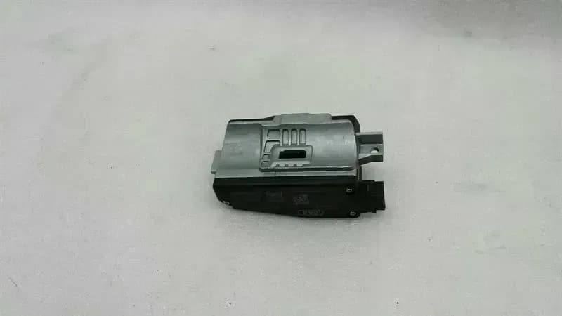 AUDI Audi RS5 8T steering wheel lock 8K0905852D steering lock A4 8K RS4