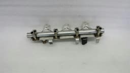 AUDI Audi A3 8P Fuel Rail 06J133317M Fuel Injection Moulding Pipe Distributor CES 2.0TFSI — thumbnail 4