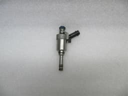 AUDI Audi A3 8P Injector 06H96036G Injection Nozzle CES 2.0TFSI — thumbnail 1