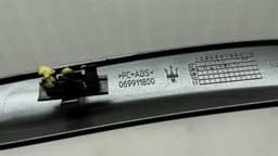 MASERATI MASERATI GRANTURISMO S RHD Right Door Trim 069911800 Right Handlebar — thumbnail 8