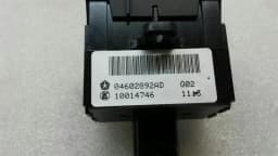 CHRYSLER CHRYSLER 300C Instrument Cluster Switch 04602892AD Speedometer Switch 2012 — thumbnail 4