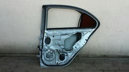 MITSUBISHI Mitsubishi Lancer X left rear door 5730A529 door rear left silver — thumbnail 4