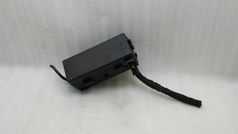 CHRYSLER 2012 Chrysler 300C Fuse Box P68199986AA Fuse Box SRT8 V8 6.4