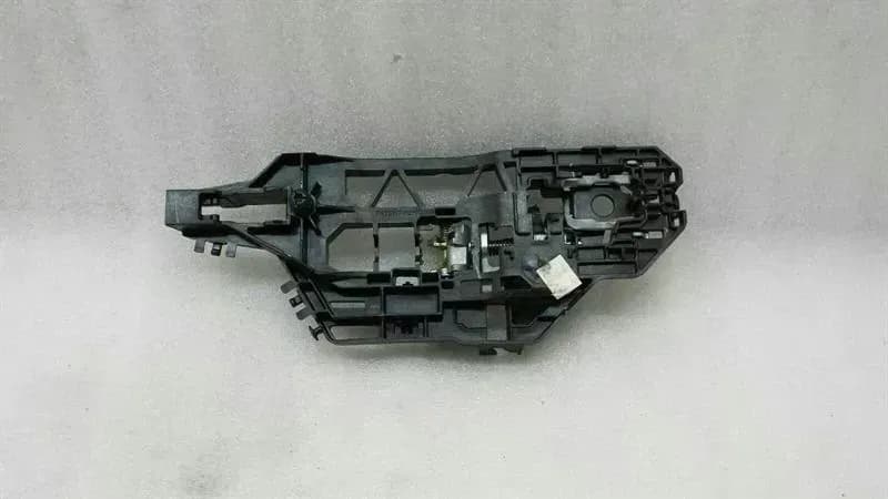 CHRYSLER CHRYSLER 300C RLH door handle carrier 04589860AI interior door handle holder HL