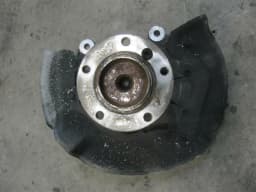 BMW BMW 6 Series E63 E64 Left Front Hub 6762017 Wheel Bearing Housing Front Left — thumbnail 4