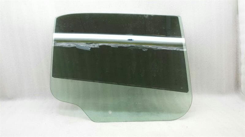 CHRYSLER Chrysler 300C right rear door glass 55113490AC door window rear right 11-16
