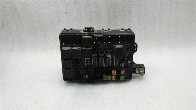 CHRYSLER Chrysler 300C Fuse Box 491080712 Fuse Box SRT8 6.4 2012 V8