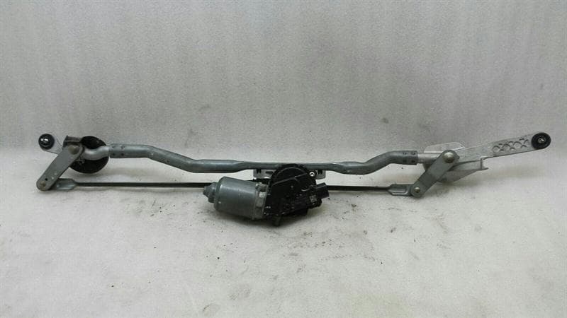 CHRYSLER 2012 Chrysler 300C Front Wiper Motor 68082553AA Wiper Motor