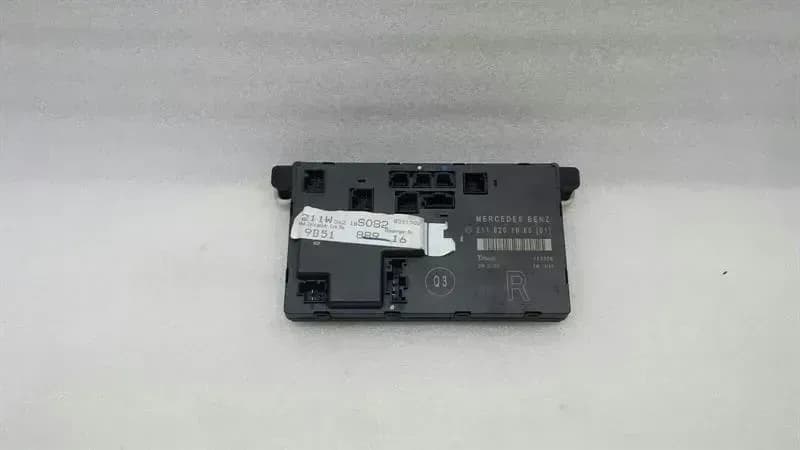 MERCEDES-BENZ 2007 Mercedes E-Class E500 2118201685 door control unit front right door