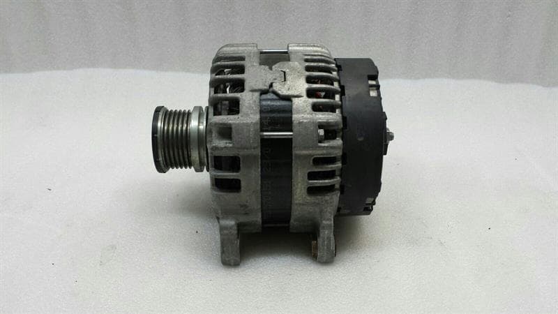AUDI Audi A4 8K Alternator 04L903017D Alternator 150A 2.0TDI