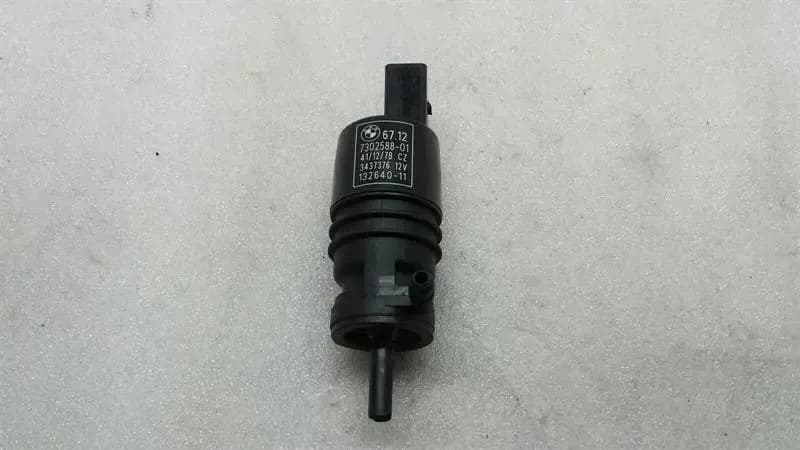 BMW BMW 1 Series F21 F20 Washer Fluid Pump 7302588 Washer Water Pump