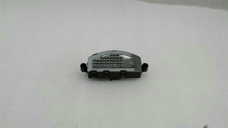 AUDI Audi A4 8K fan controller controller 8T0820521E heater resistor