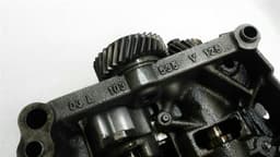 AUDI Audi A4 8K oil pump 03L103537 oil pump 2.0TDI — thumbnail 6