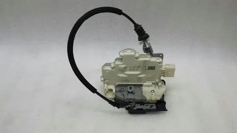 VW Volkswagen Passat RHD Right Front Door Lock 3C2837016A Right Hand Drive