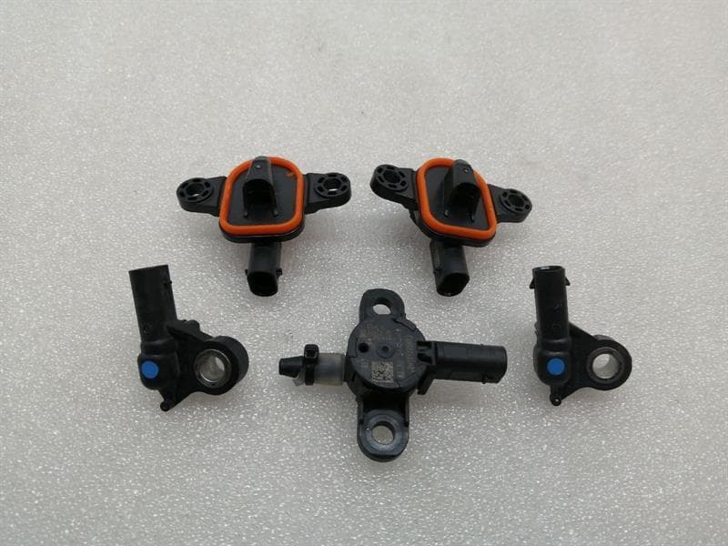 JAGUAR JAGUAR i-PACE X590 EV400 Sensor FK72-14C676-AA CRASH SENSORS SET